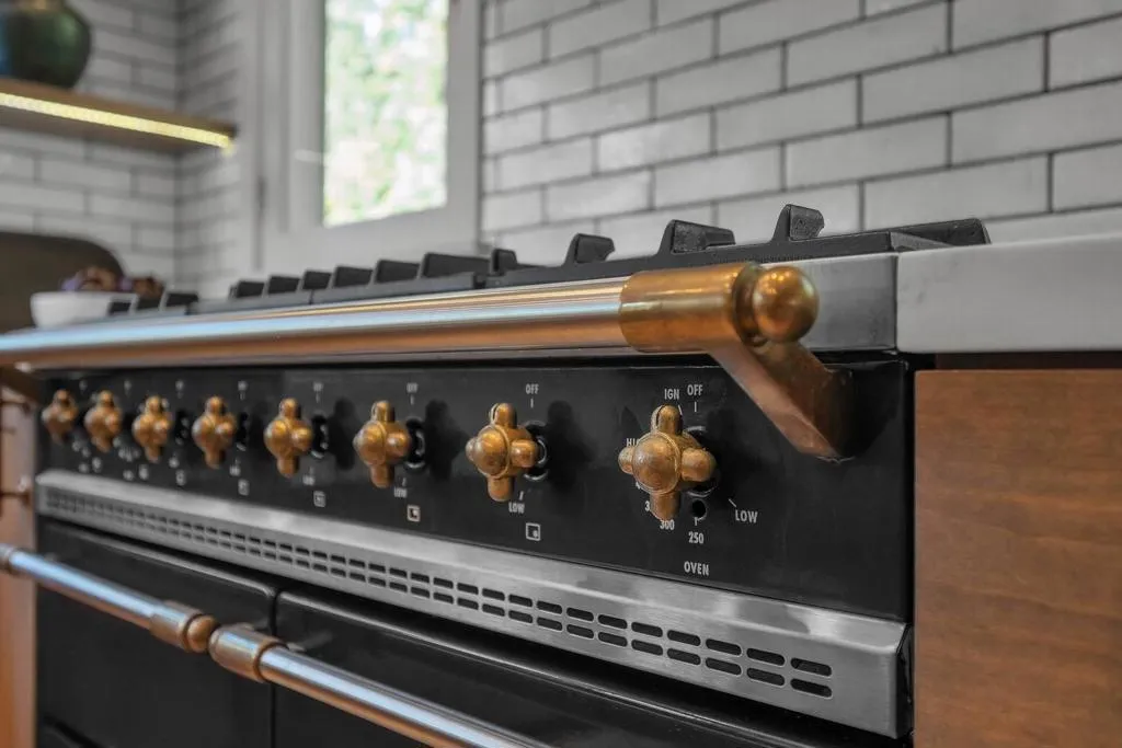 1403 N Orange Grove Avenue, West Hollywood, California 90046 home-pic-12